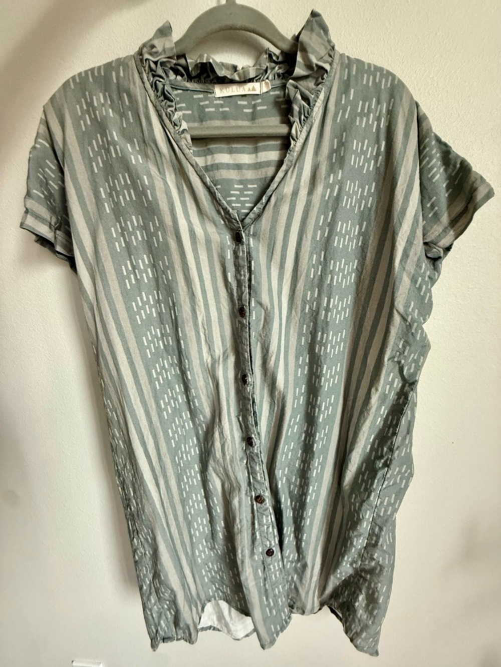 Kulua Maui Hawaii
Relaxed Sage Stripe Button-Down Shirt Dress